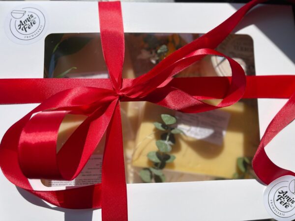 international cheese box